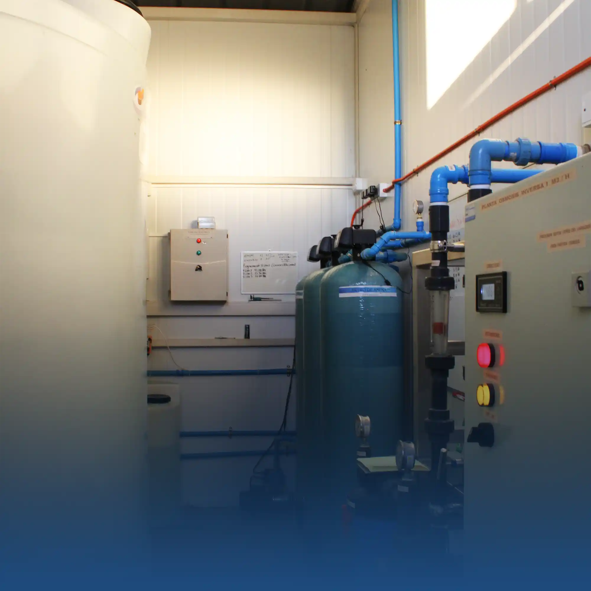 Sistema de filtrado y purificación de agua